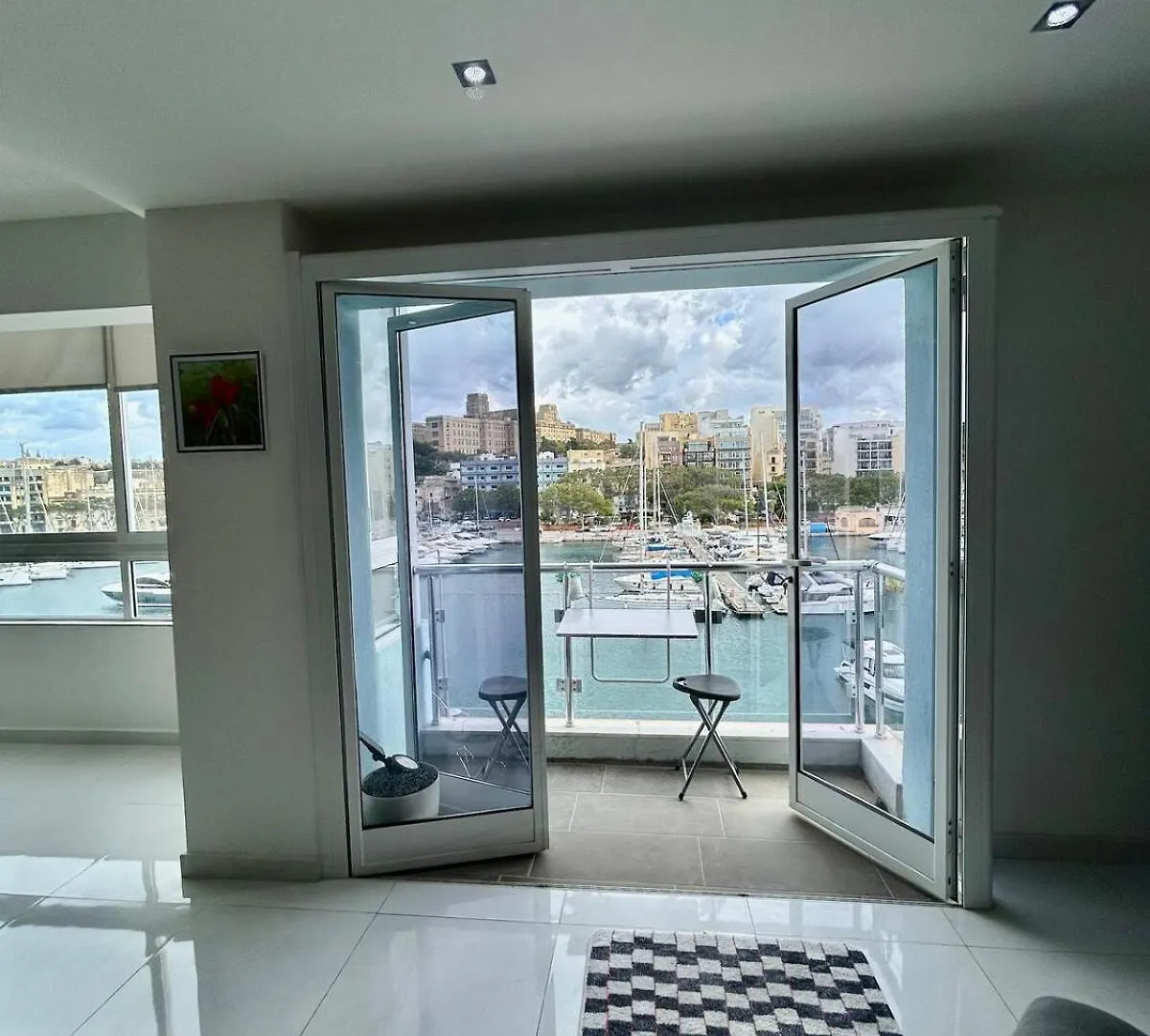 Luxury Seafront Apartment 3Br Ta Xbiex