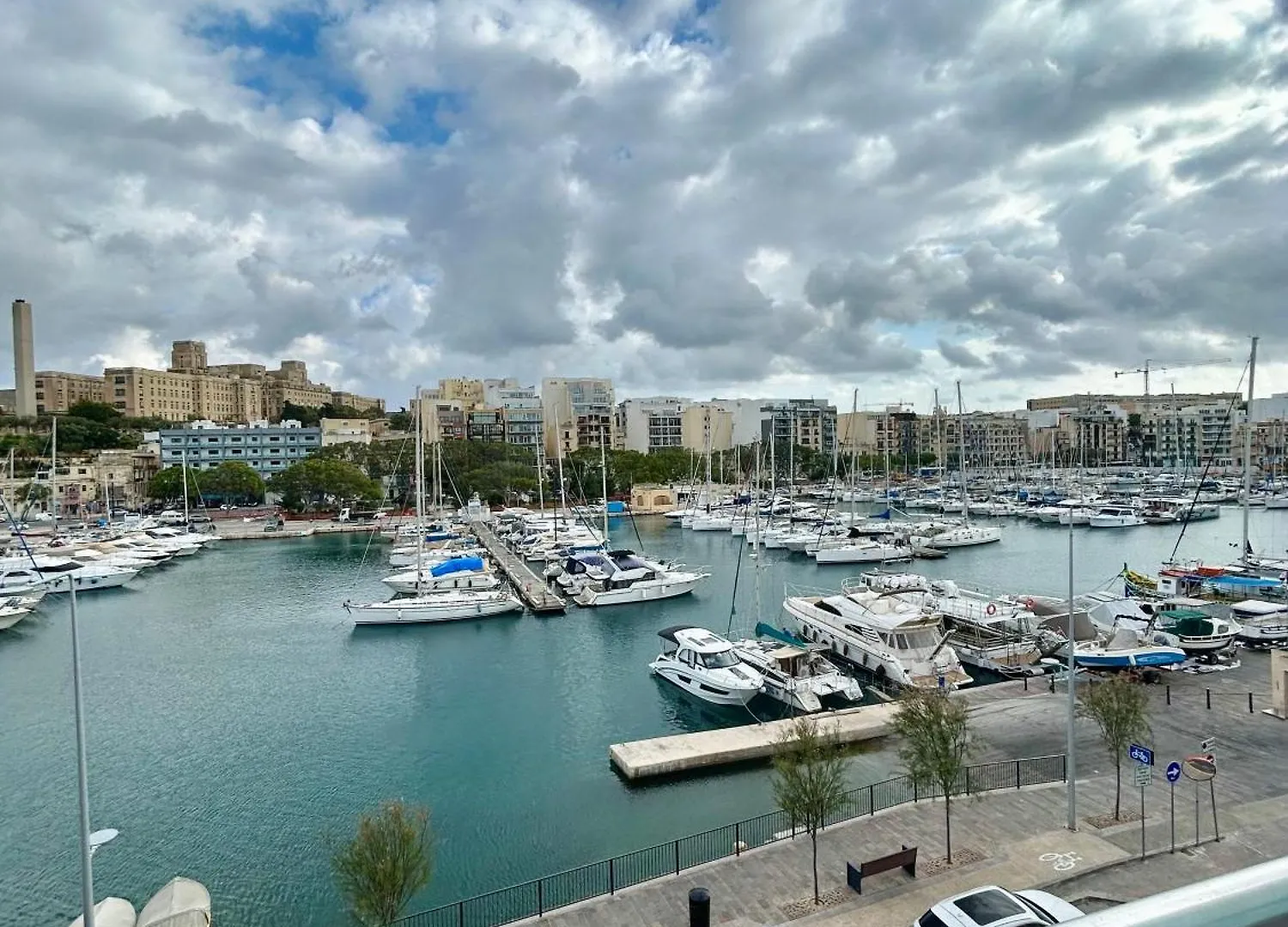 Luxury Seafront Apartment 3Br Ta Xbiex